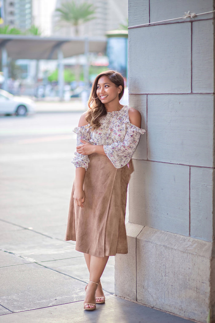 Suede Skirt – A Fall Essential